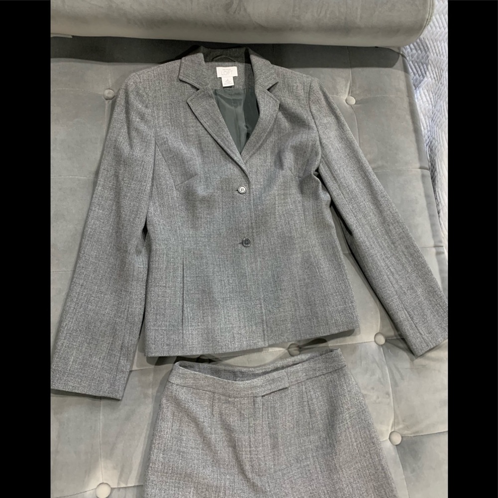 Ann Taylor Loft Grey pant suit